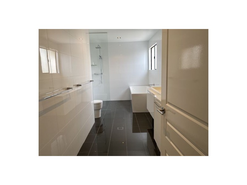 145 Pioneer Parade, Banora Point NSW 2486