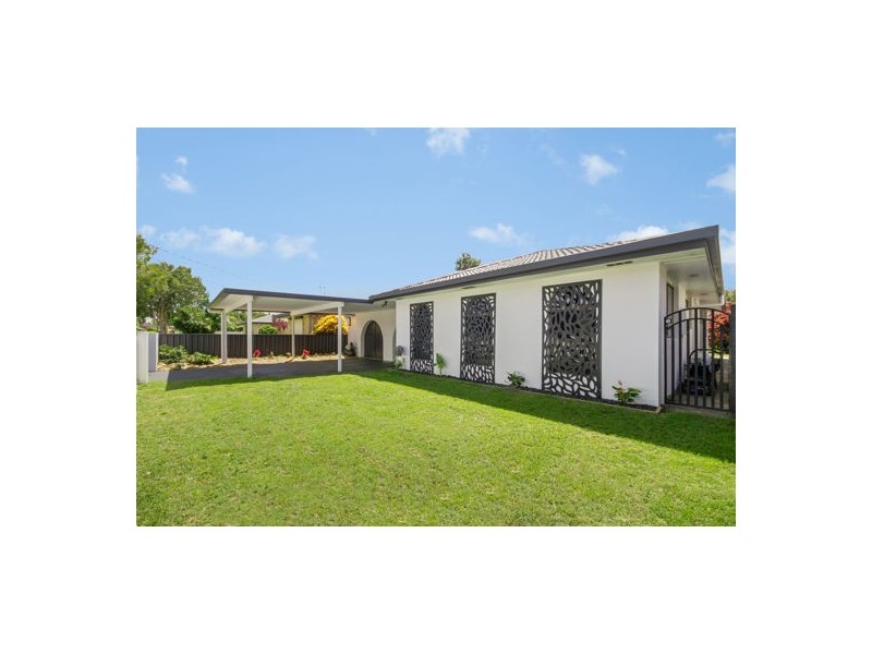 30 Riviera Ave, Tweed Heads West NSW 2485