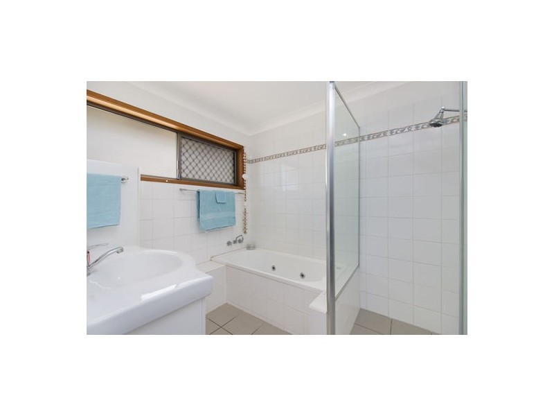 30 Riviera Ave, Tweed Heads West NSW 2485