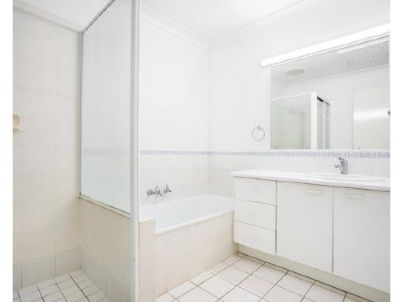 241/20 Binya Ave, Tweed Heads NSW 2485