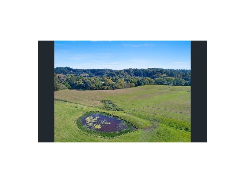 13 Robinsons Road, Piggabeen NSW 2486