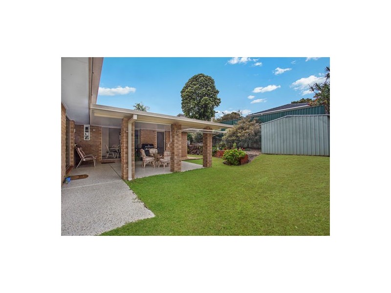31 Amaroo Dr, Banora Point NSW 2486