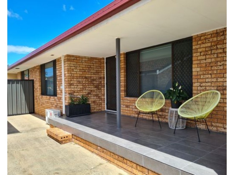 1/2 Riviera Ave, Tweed Heads West NSW 2485