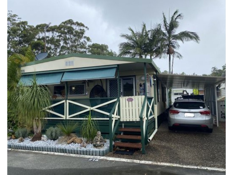 215/112 Dry Dock Rd, Tweed Heads South NSW 2486