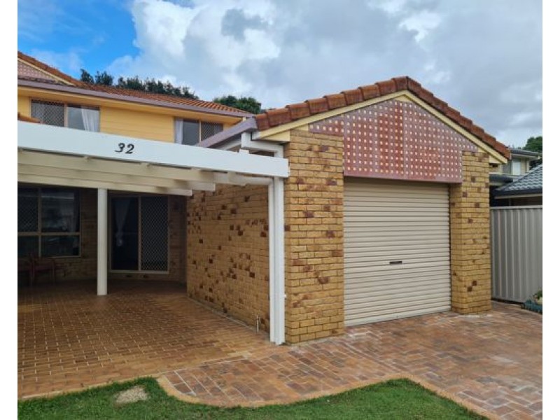 32 Alexander Court, Tweed Heads South NSW 2486