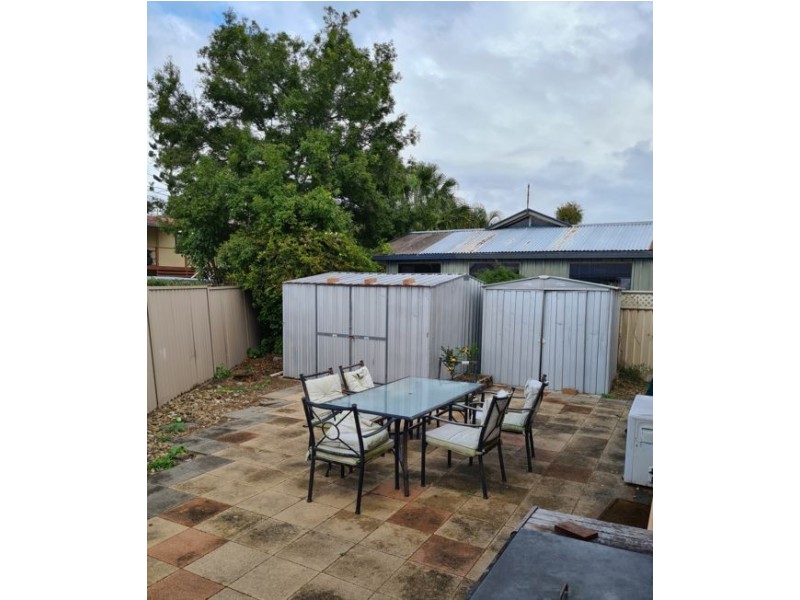 2/2 Riviera Ave, Tweed Heads West NSW 2485