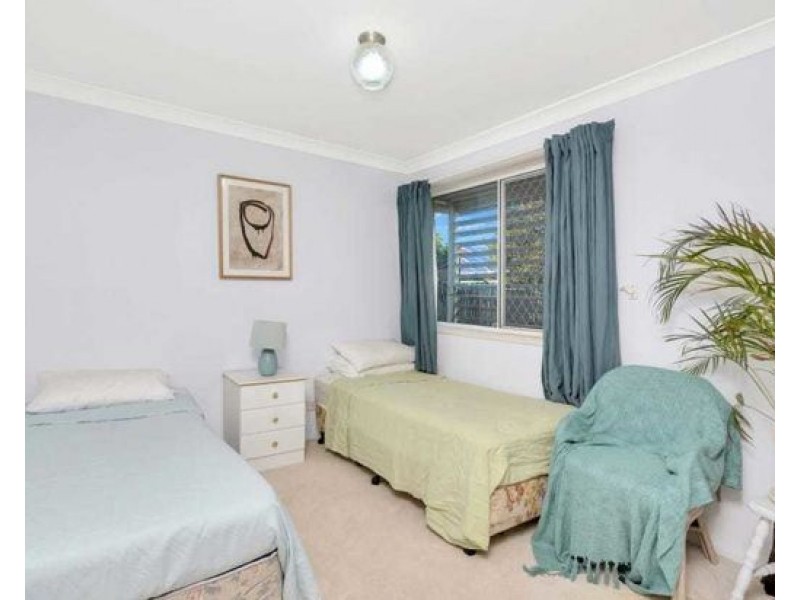 32 154 Currumbin Creek Road, Currumbin Waters QLD 4223
