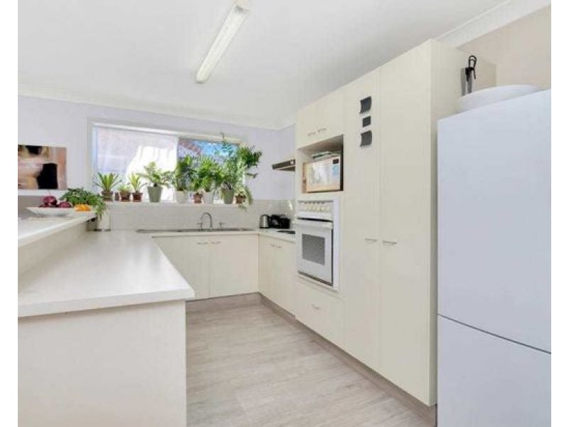 32 154 Currumbin Creek Road, Currumbin Waters QLD 4223