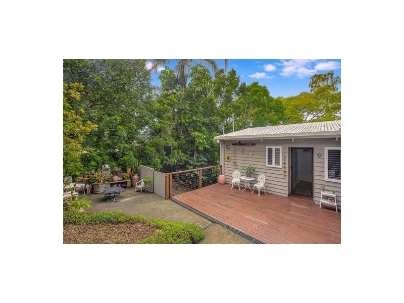 23 Broadwater Esplanade, Bilambil Heights NSW 2486