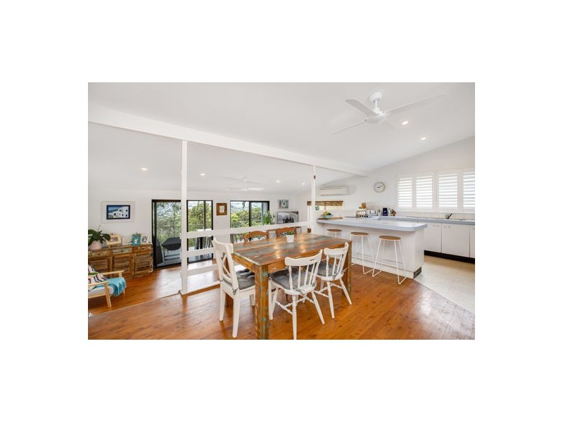 23 Broadwater Esplanade, Bilambil Heights NSW 2486