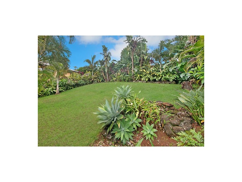 20 Broadwater Esplanade, Bilambil Heights NSW 2486