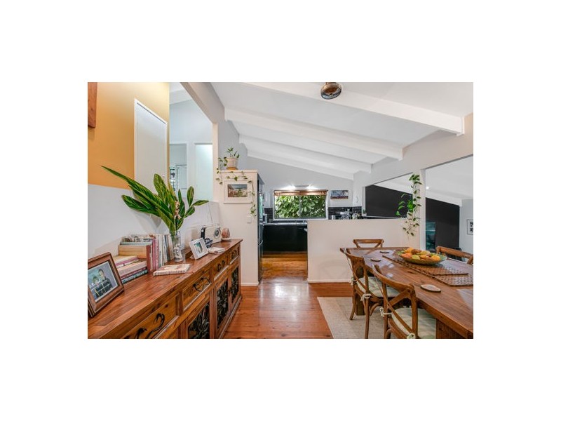 20 Broadwater Esplanade, Bilambil Heights NSW 2486