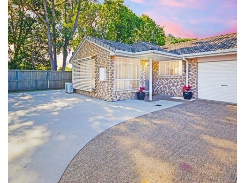 2/5 Cabana Ct, Banora Point NSW 2486