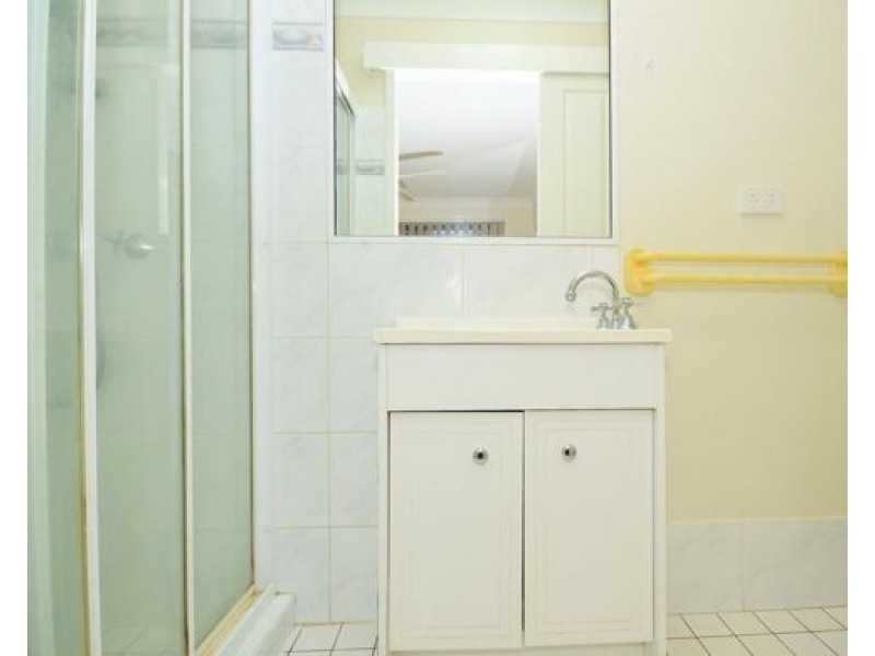 2/5 Cabana Ct, Banora Point NSW 2486