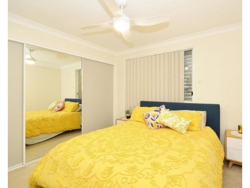 2/5 Cabana Ct, Banora Point NSW 2486