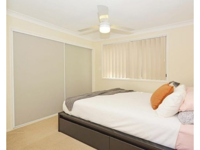 2/5 Cabana Ct, Banora Point NSW 2486