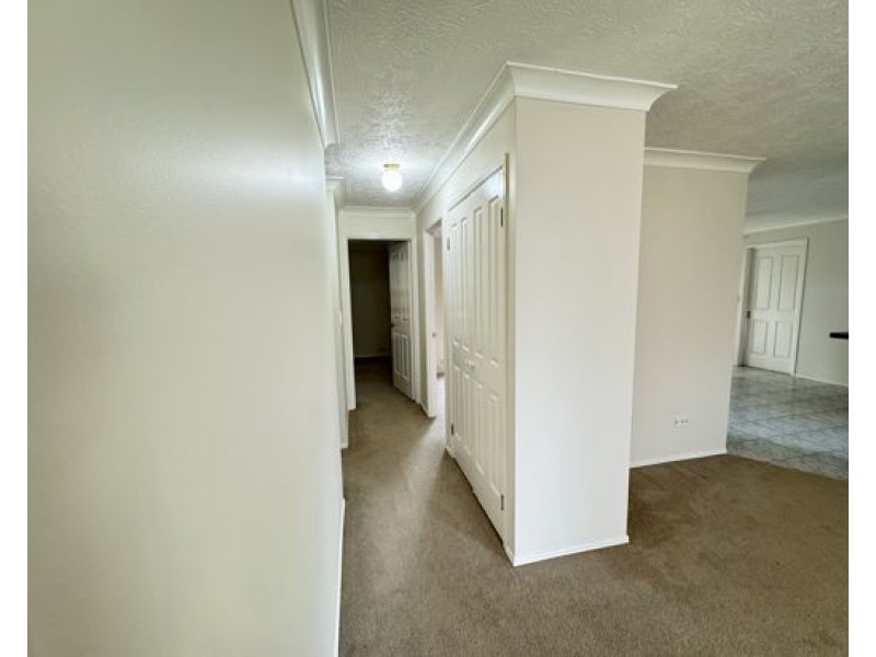 2/5 Cabana Ct, Banora Point NSW 2486