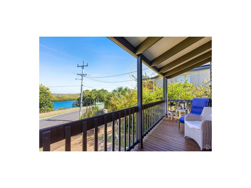 29 Bimbadeen Avenue,, Banora Point NSW 2486