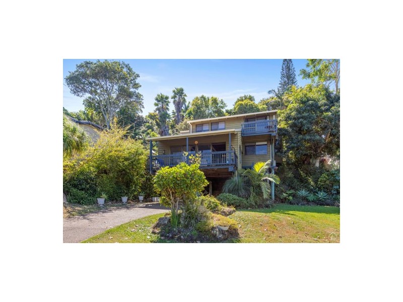 29 Bimbadeen Avenue,, Banora Point NSW 2486