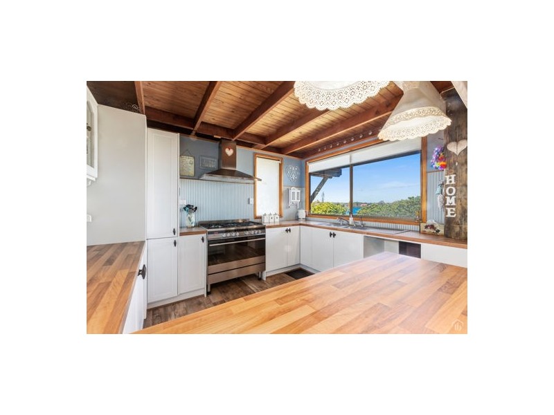 29 Bimbadeen Avenue,, Banora Point NSW 2486