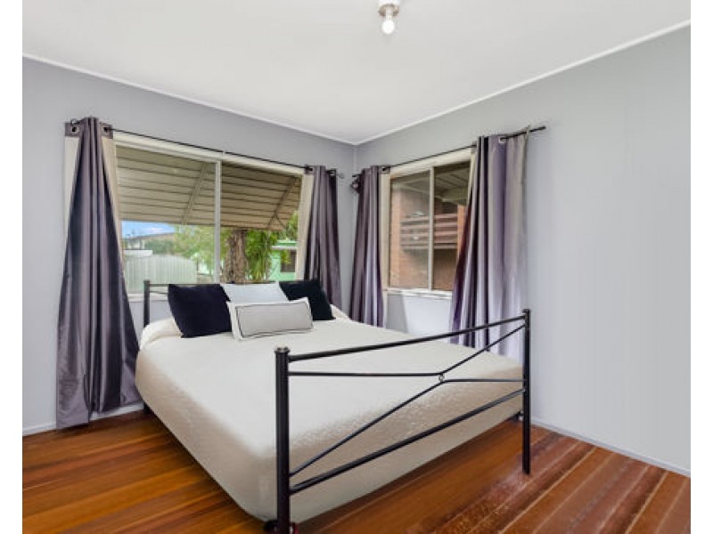 21 Sunshine Avenue, Tweed Heads South NSW 2486