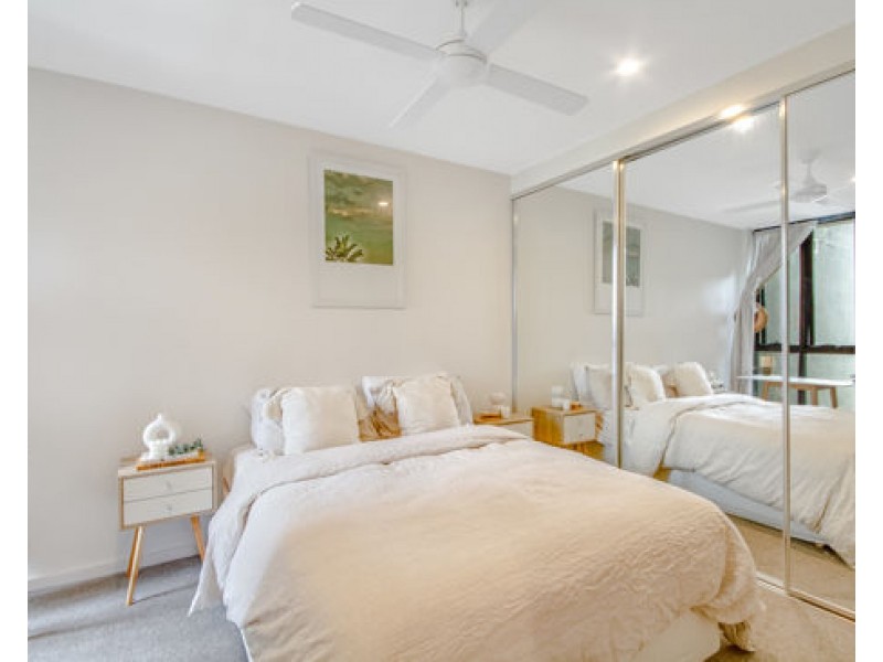 706/13-15 Haig Street, Coolangatta QLD 4225