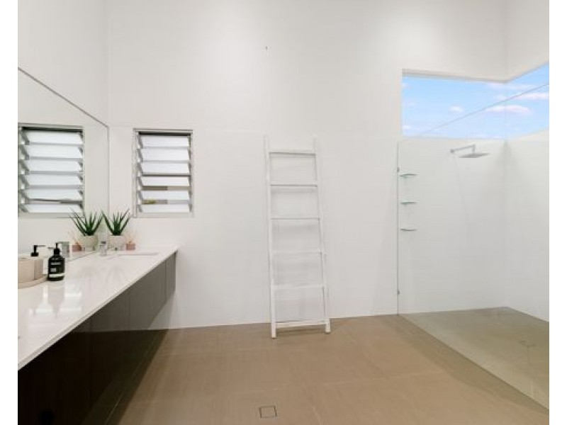 1 Ebony Court, Casuarina NSW 2487