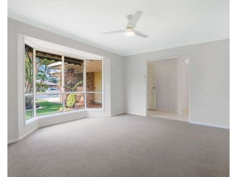 32 Covent Gardens Way, Banora Point NSW 2486