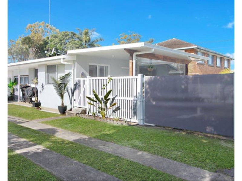 1/21 Blue Waters Crescent, Tweed Heads West NSW 2485