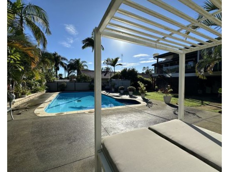 104 Sunset Boulevard, Tweed Heads West NSW 2485