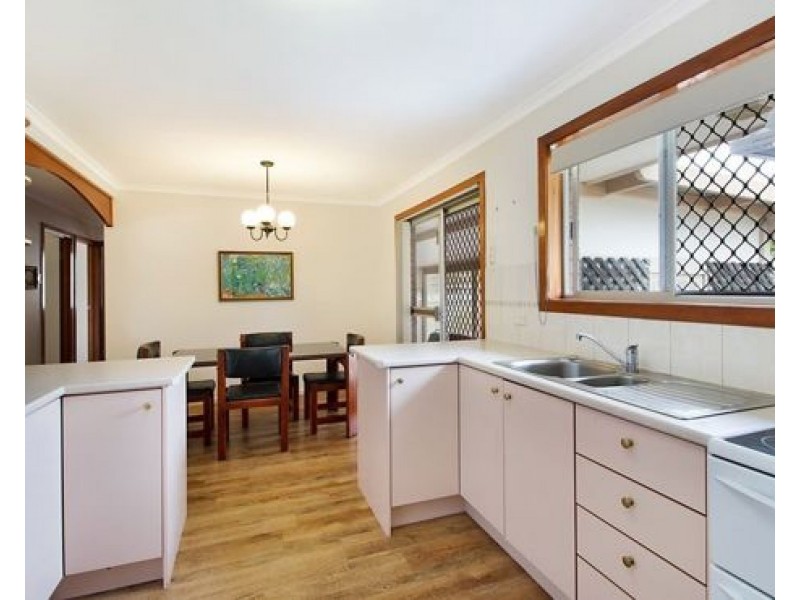 11 Jacaranda Ave, Tweed Heads West NSW 2485