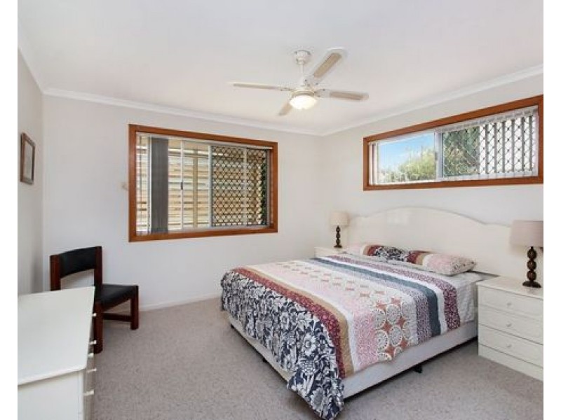 11 Jacaranda Ave, Tweed Heads West NSW 2485