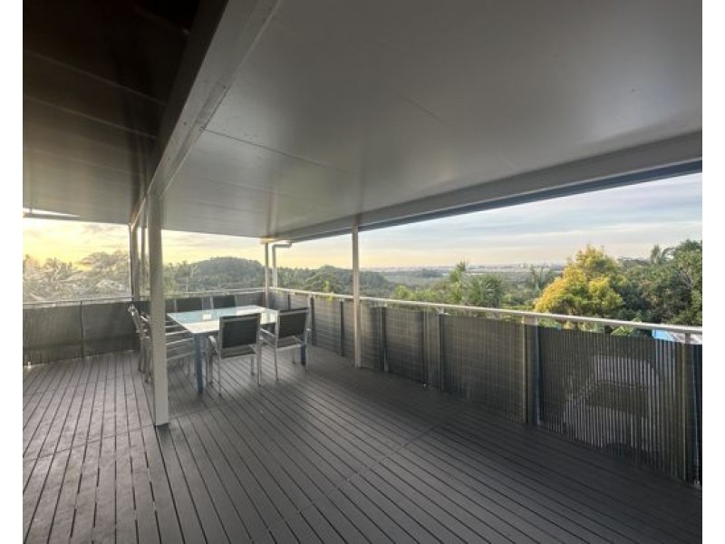 25 Lalina Ave, Tweed Heads West NSW 2485