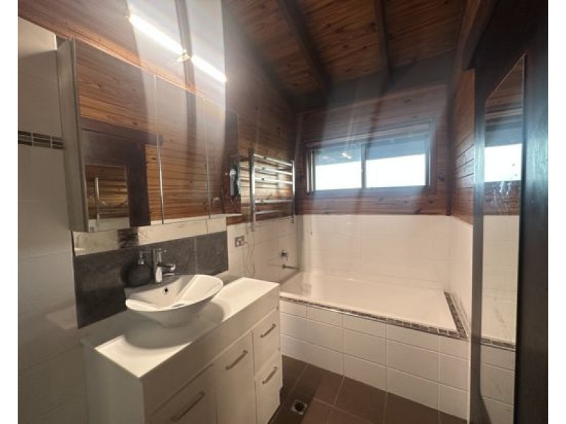 25 Lalina Ave, Tweed Heads West NSW 2485