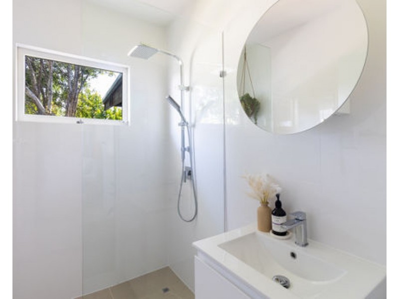 23 Station Street, Currumbin Waters QLD 4223
