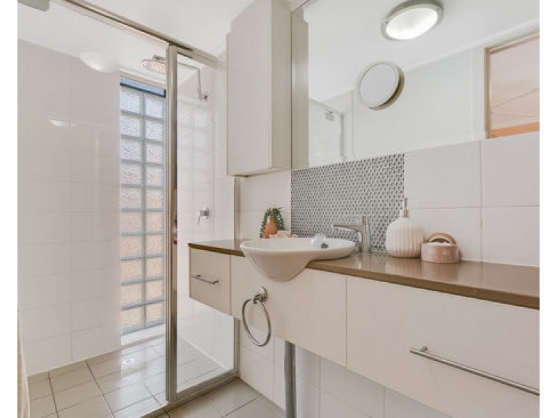 2/16 Kirkwood Road, Tweed Heads South NSW 2486