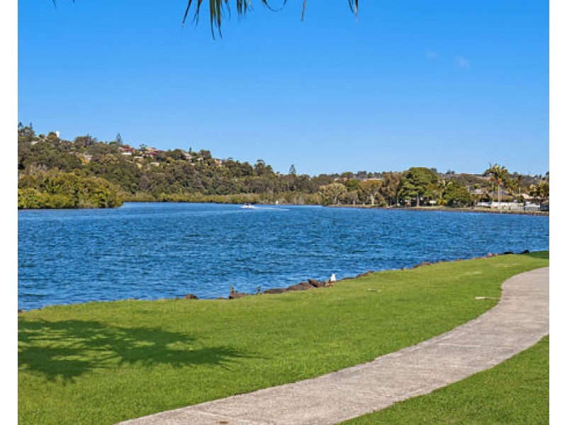 36 Sunset Boulevard, Tweed Heads West NSW 2485