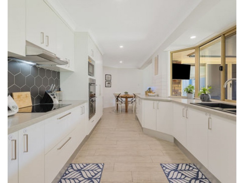 80 Glen Ayr Drive, Banora Point NSW 2486