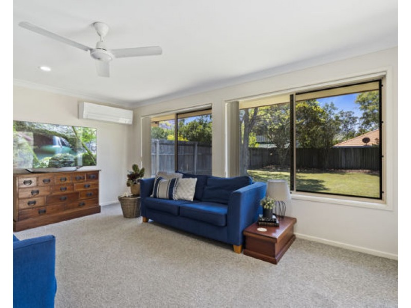 8 Brooke Close, The Gap QLD 4061