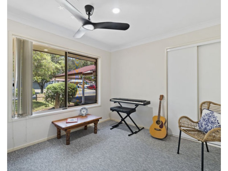 8 Brooke Close, The Gap QLD 4061