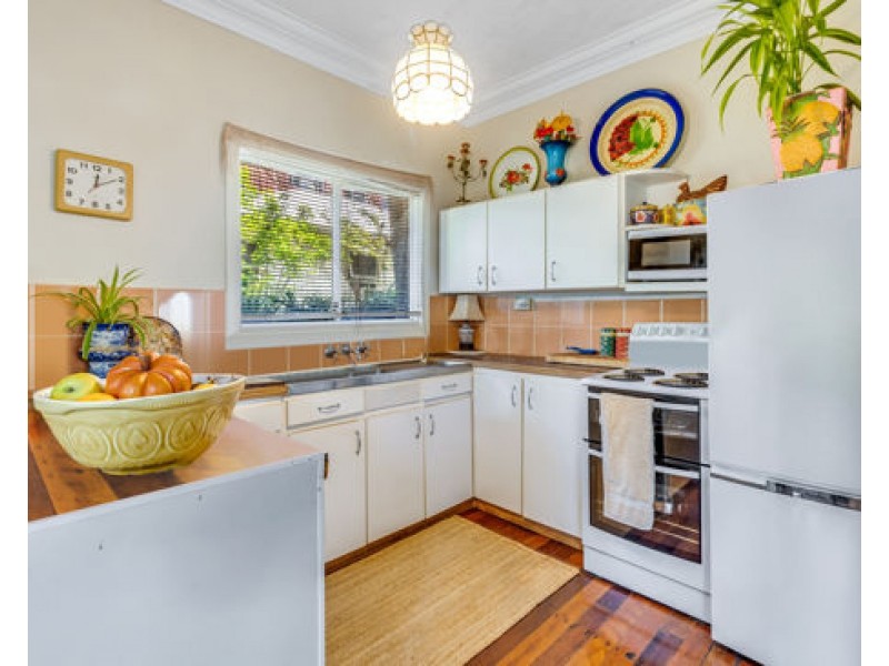 60 DUTTON STREET, Coolangatta QLD 4225