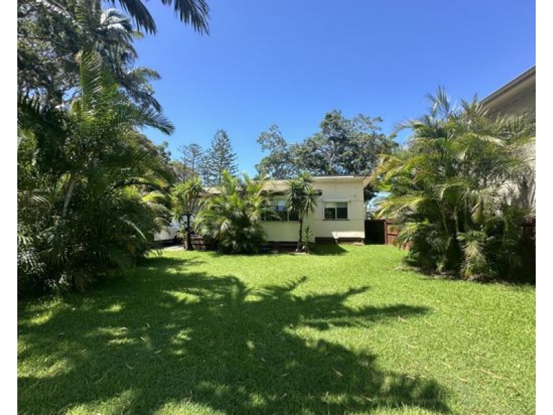 114 Dry Dock Road, Tweed Heads NSW 2485