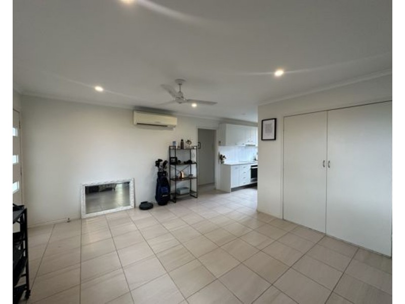 1/454 Cypress Terrace North, Palm Beach QLD 4221