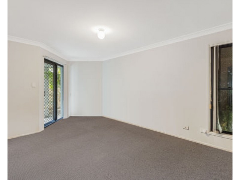 8 Medoc Place, Tweed Heads South NSW 2486