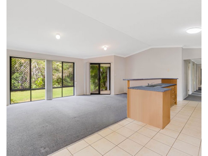 8 Medoc Place, Tweed Heads South NSW 2486