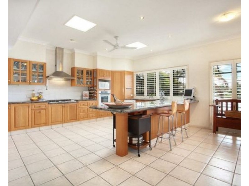 73 Guineas Creek Road, Elanora QLD 4221