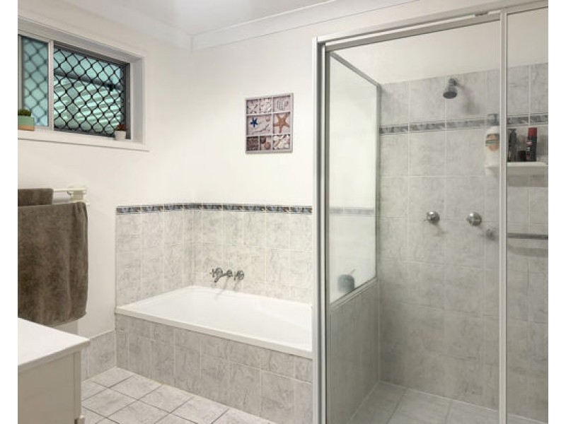 112 Sunset Boulevard, Tweed Heads West NSW 2485