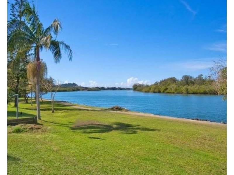 112 Sunset Boulevard, Tweed Heads West NSW 2485