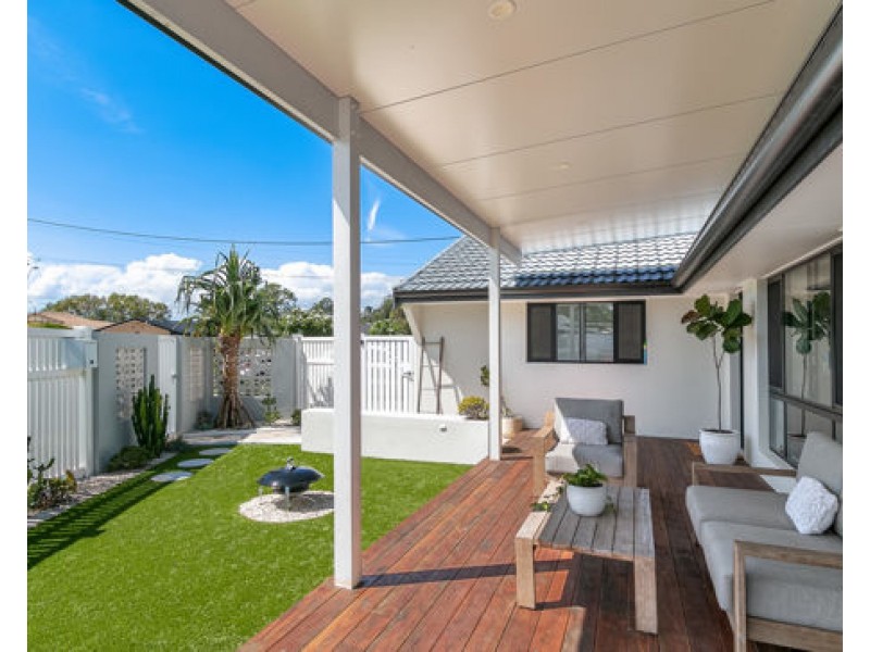 2/2 Red Bass Avenue, Tweed Heads West NSW 2485