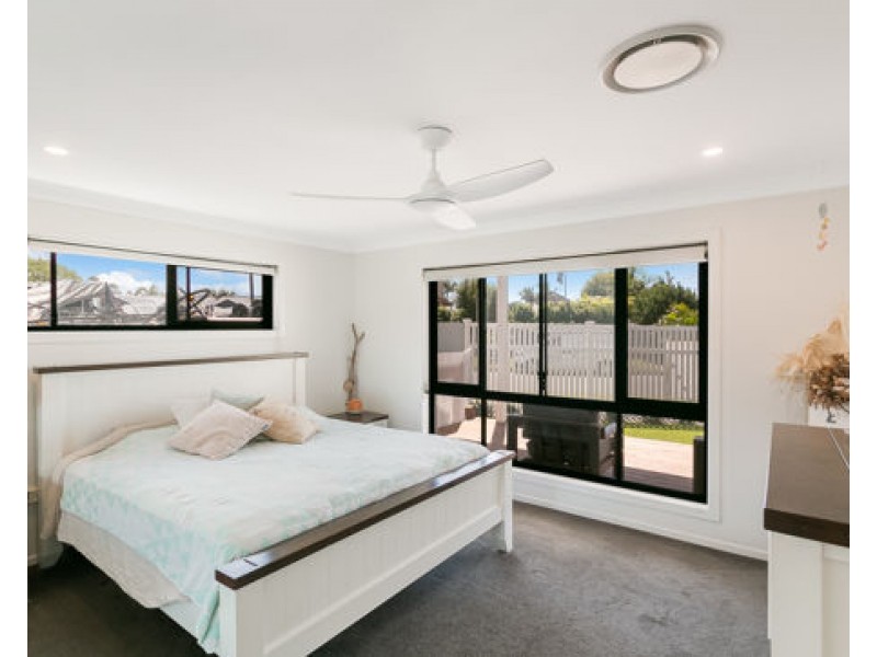 2/2 Red Bass Avenue, Tweed Heads West NSW 2485